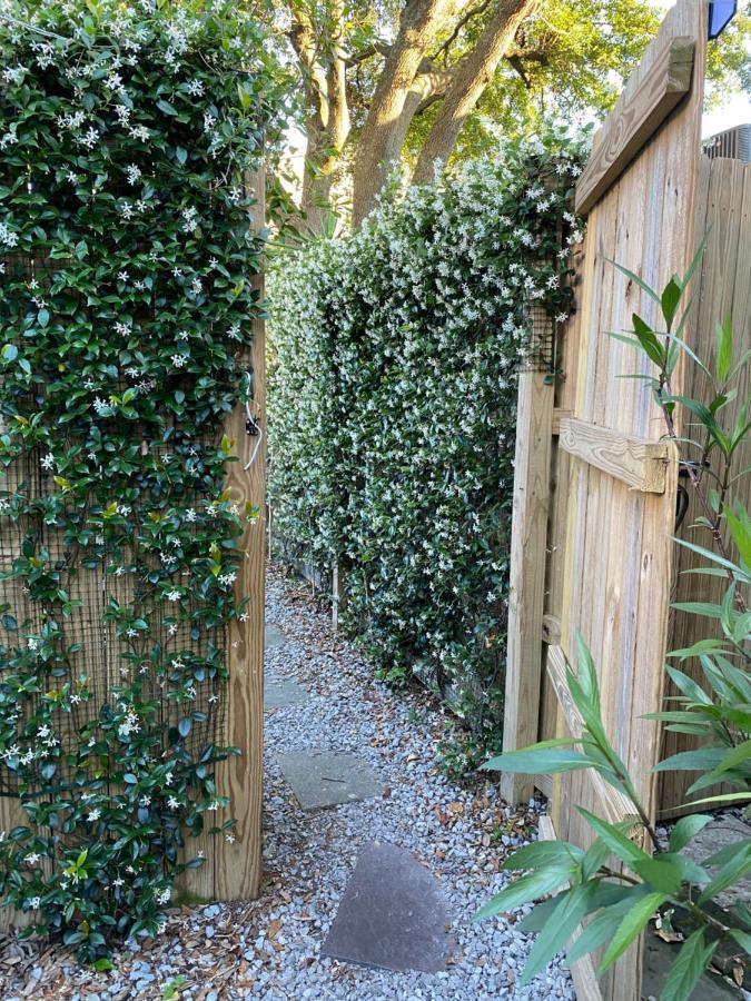 One Bedroom Apartment With Hot Tub 2 Blocks To Magazine Street New Orleans Exterior foto