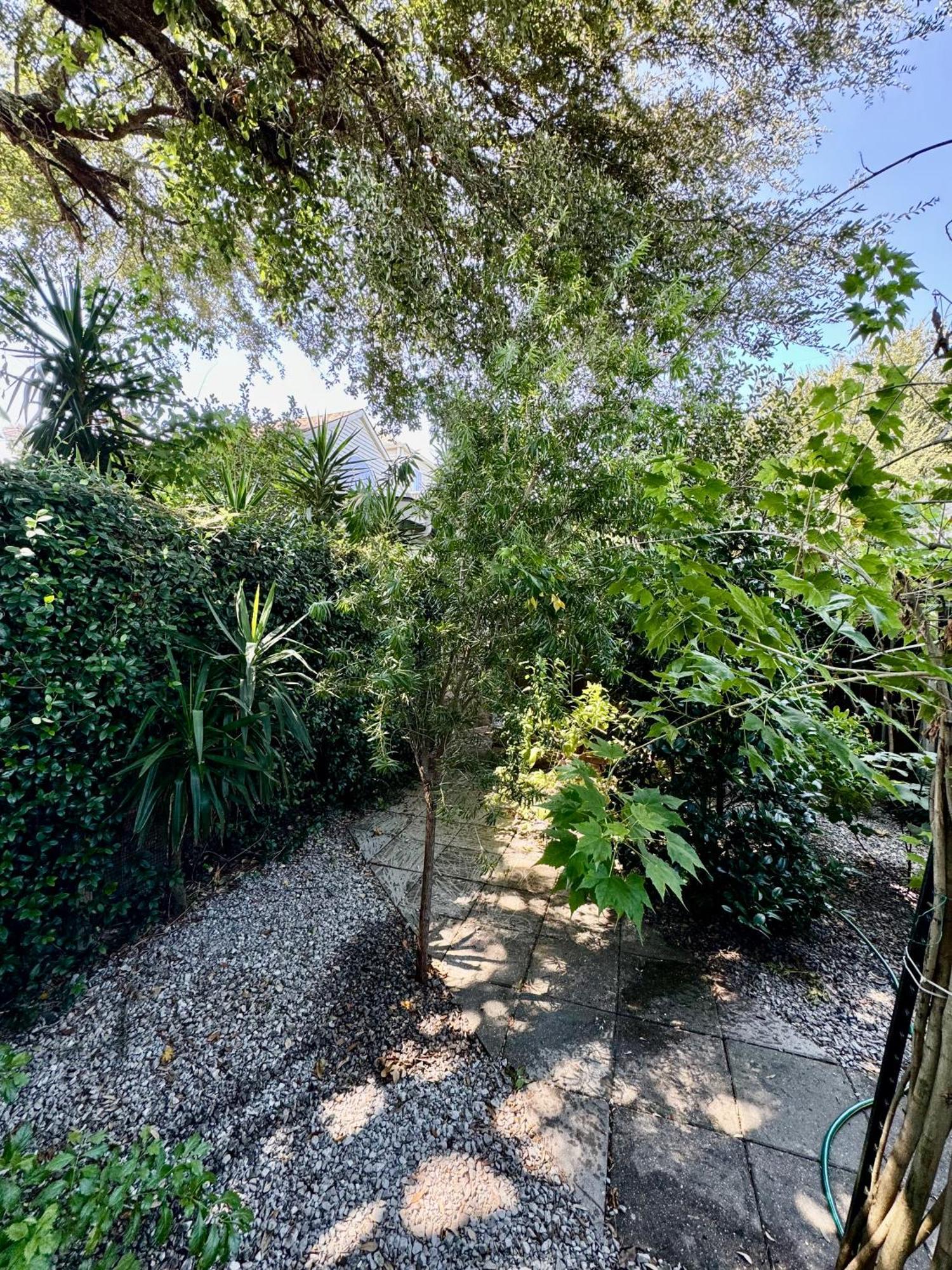 One Bedroom Apartment With Hot Tub 2 Blocks To Magazine Street New Orleans Exterior foto